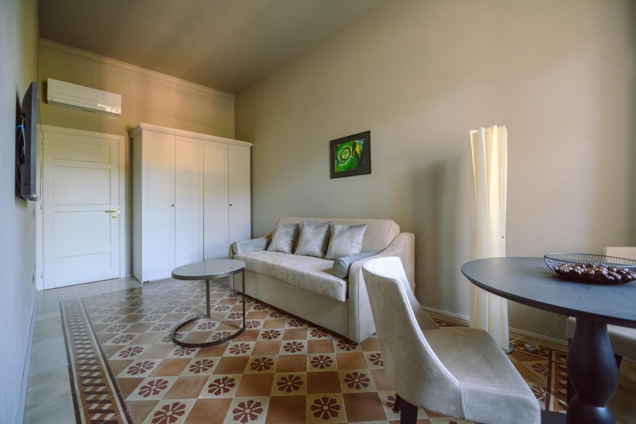 لوكا Palazzo Froussard B&B And Living المظهر الخارجي الصورة