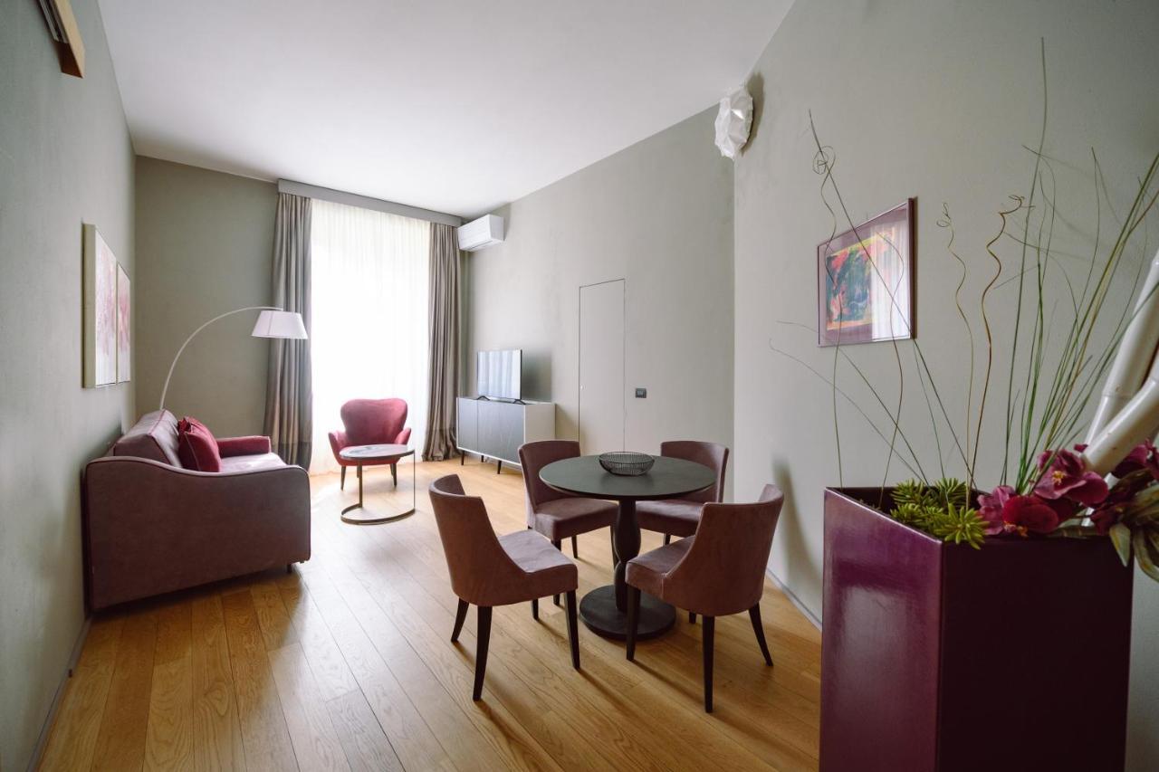 لوكا Palazzo Froussard B&B And Living المظهر الخارجي الصورة