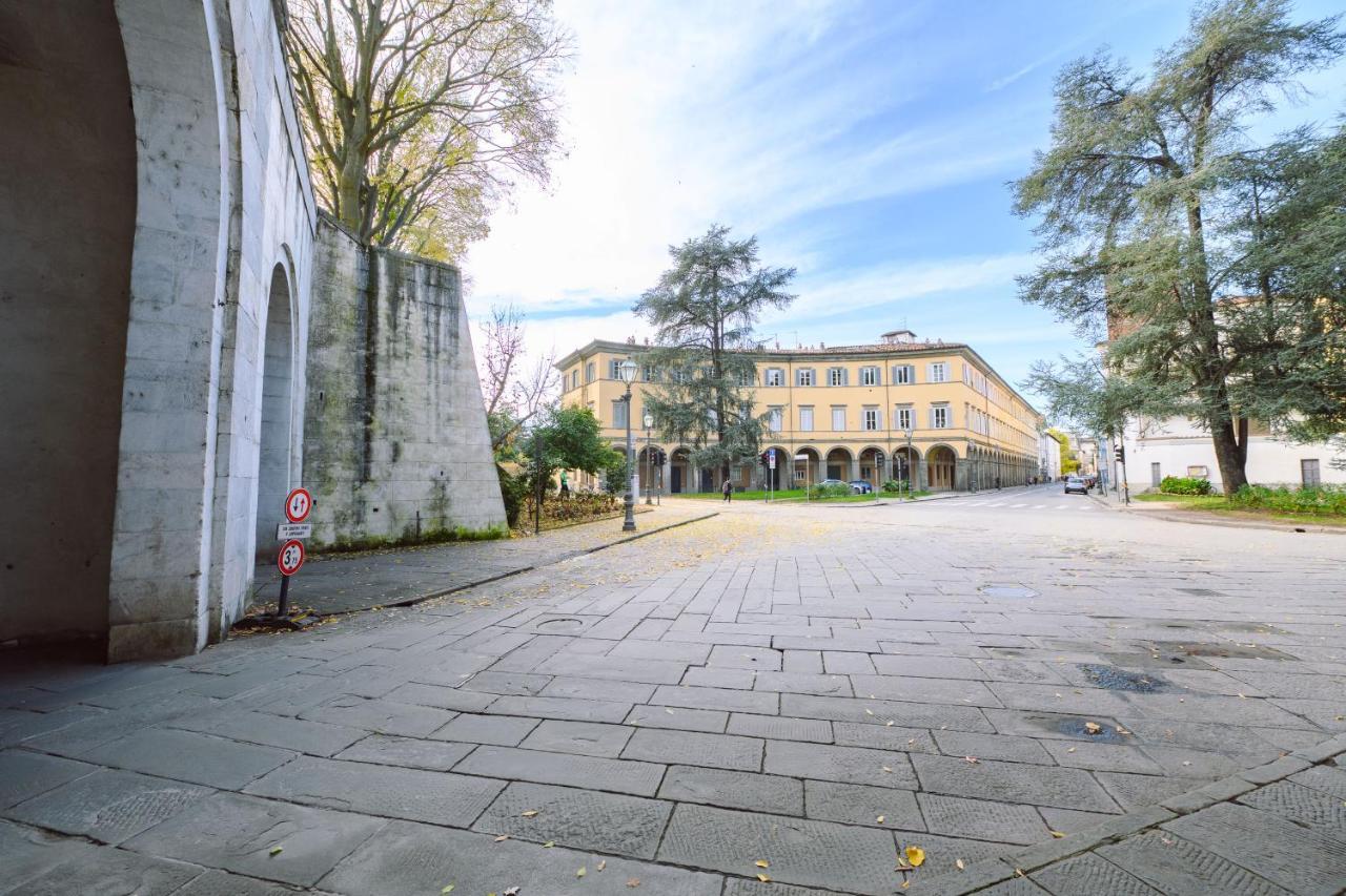 لوكا Palazzo Froussard B&B And Living المظهر الخارجي الصورة